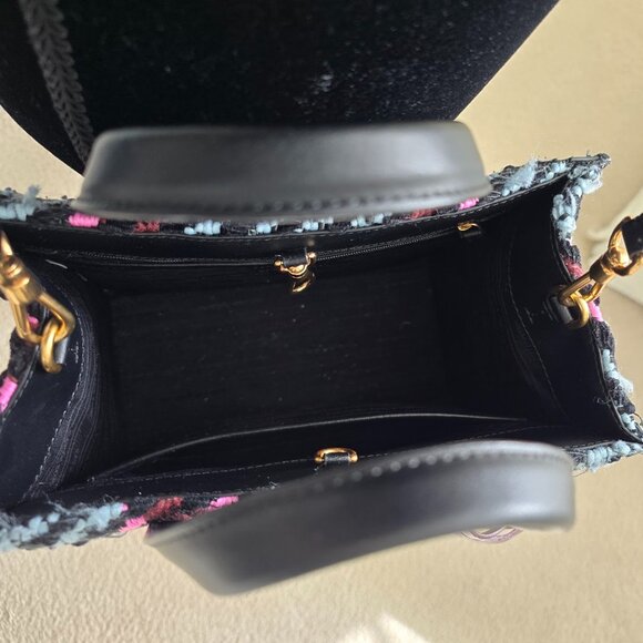 Kate Spade Manhattan Small Plaid Crossbody Tote Handbag w/ Plaque Logo PREOWNED - Picture 8 of 16